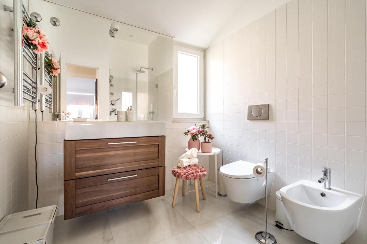 Apartment Akicity Anjos Light Lisbon